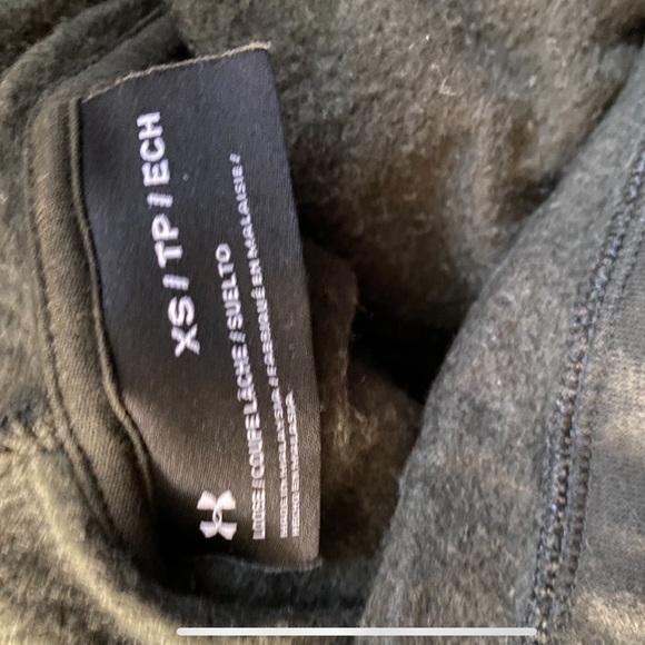 NWOT Under armour hoodie - Picture 7 of 7